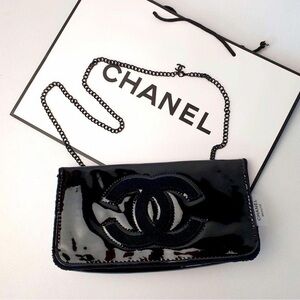 CHANEL Black Patent Leather Clutch